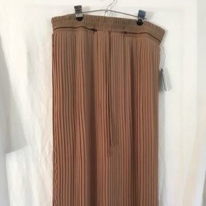 NWT PXL Pleated Worthington skirt